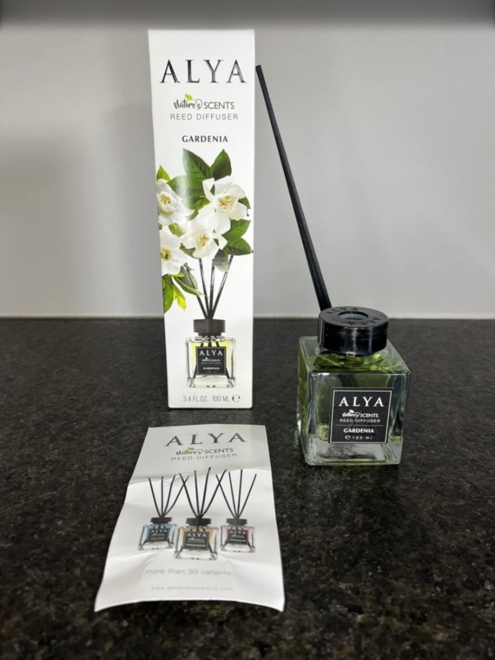Alya Nature’s Scents Reed Diffuser (Gardenia) 3.4 Fl Oz - BRAND NEW IN BOX